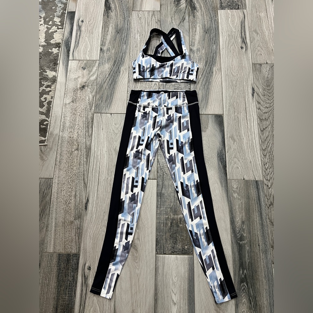 Abstract Activewear Set